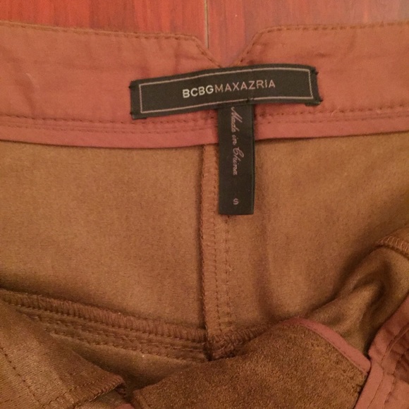 NWOT BCBGMAXAZRIA Suede Shorts💖 - Picture 3 of 4