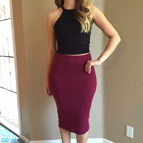 Burgundy Midi Pencil Skirt - Picture 3 of 4