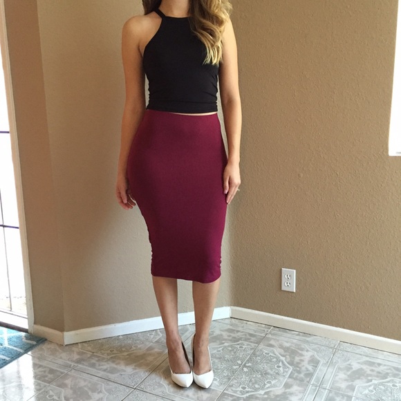 Burgundy Midi Pencil Skirt - Picture 4 of 4