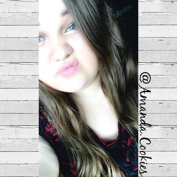 Meet your Posher, Amanda - Picture 4 of 4