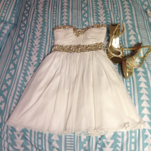 Short formal dress