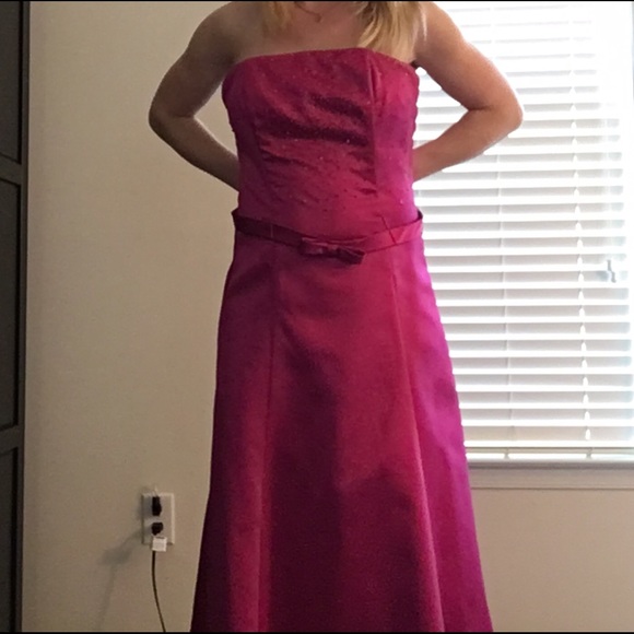 Gorgeous strapless Jessica McClintock pink dress! - Picture 4 of 4