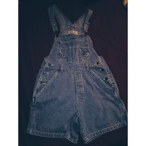 Short denim overalls