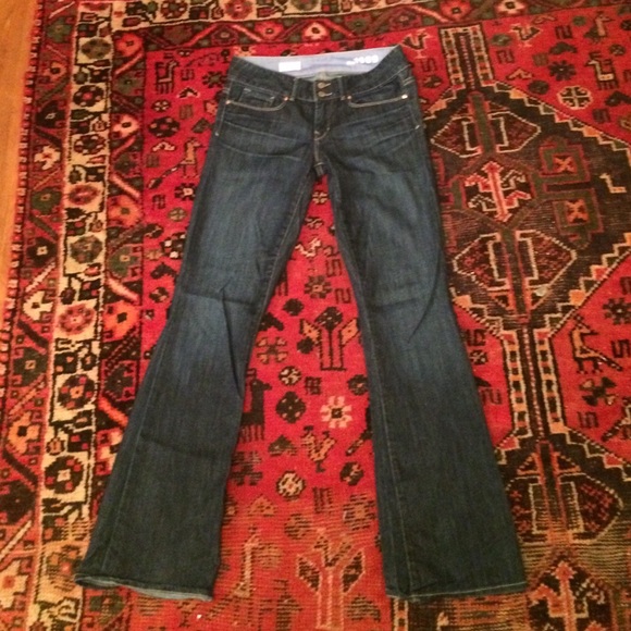 Bundle Gap perfect boot jeans. Like new. And top