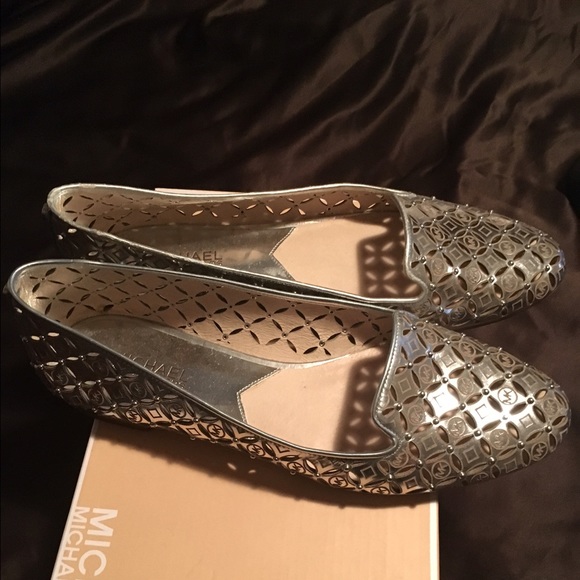 Michael Kors Shoes - Picture 3 of 4