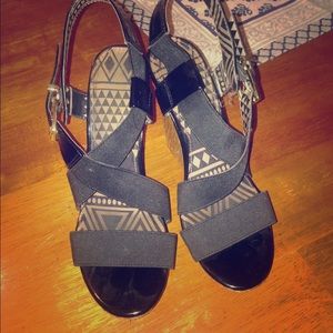 Jessica Simpson wedges