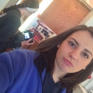 Meet your Posher, Anne