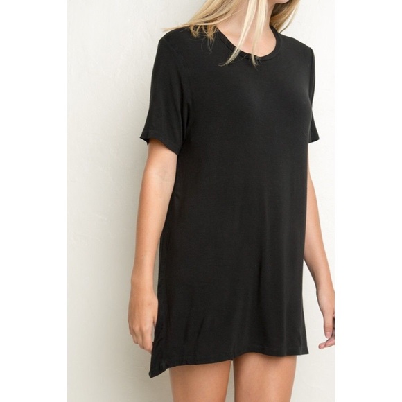 Brandy Melville Launa T-shirt Dress