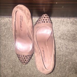 Brown Studded Pumps