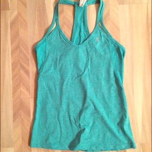 Lorna Jane Sports top