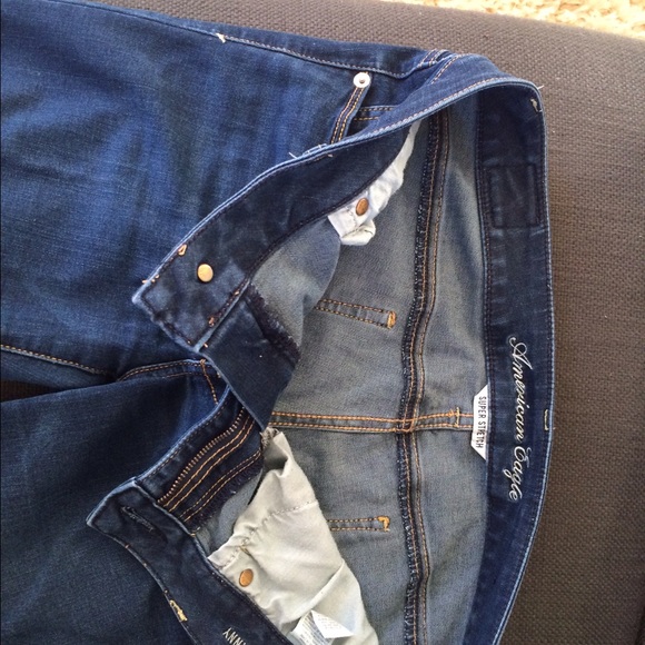 American eagle jeans.
