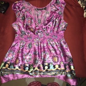 Large silky purple paisley no sleeve shirt