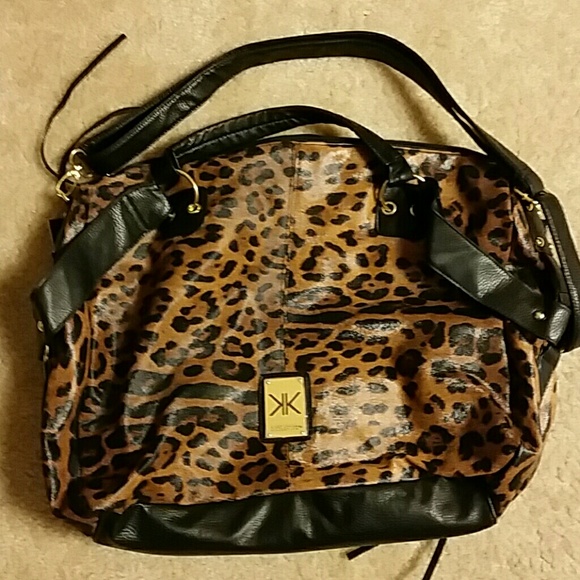 Lg! BNWT! ANIMAL PRINT KARDASHIAN KOLLECTION BAG!