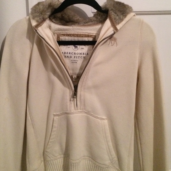 Abercrombie & Fitch Cream Quarter Zip - Picture 1 of 1