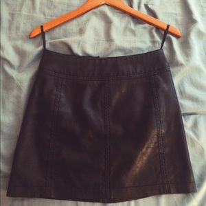 Vegan black leather skirt with zip up back