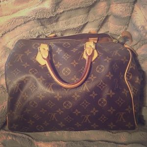 Louis Vuitton Speedy
