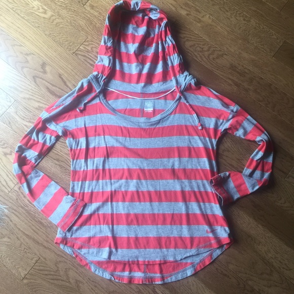 Nike pink and grey shirt - Picture 1 of 3