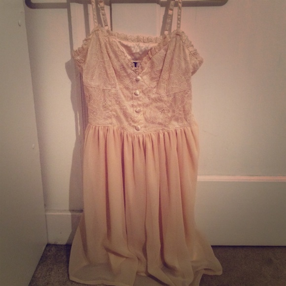 Short Light Pink Dress With Lace Top