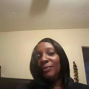 Meet your Posher, Lucinda