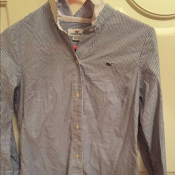 Dark blue pinstripe vineyard vines button down