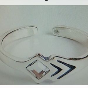 Signature sterling silver toe ring