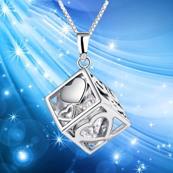 Jewelry - Floating Crystal 💙 Box Pendant 💎Necklace