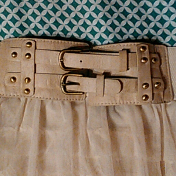 Tulle Skirt - Picture 2 of 4