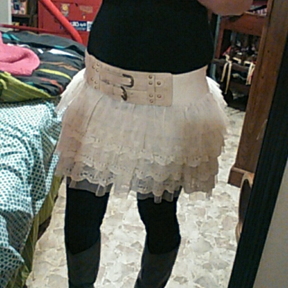 Tulle Skirt - Picture 3 of 4