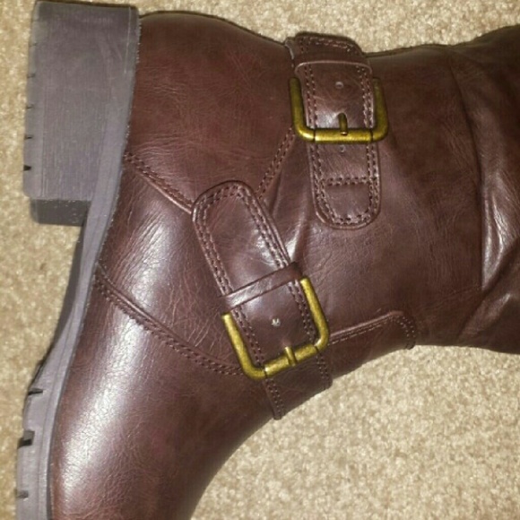Like New Condition! Multi Buckle Knee High Boots - Picture 4 of 4