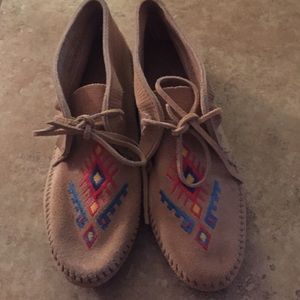 Minnetonka  ankle length