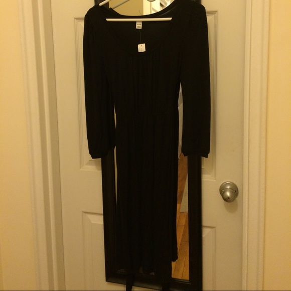 Beautiful black dress - Picture 2 of 2