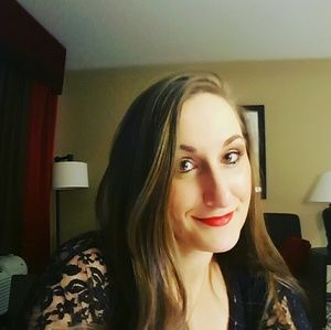 Meet your Posher, Tazia