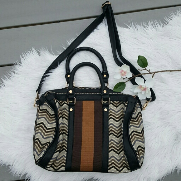Gorgeous Handbag - Picture 2 of 3