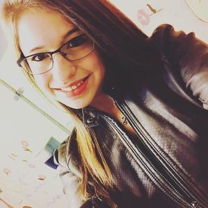 Meet your Posher, Alena