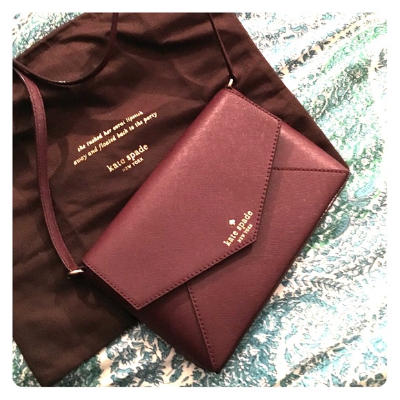 SOLD! Maroon Stunning Cross body - Picture 1 of 4