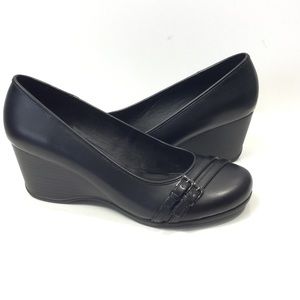 NWOB Apt 9 Black Wedge Heel Classic size 9