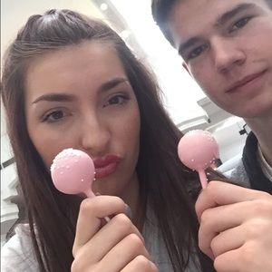 Meet your Posher, Kaitlynn