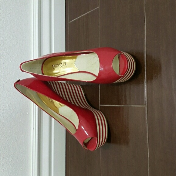 Brand new Michael Kors wedges