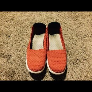 Corky's Gloria slip on's gently used
