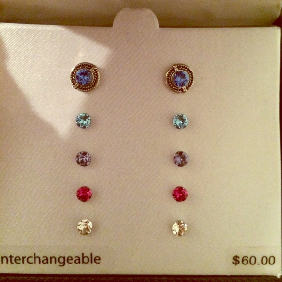 5 Sets Stud Earrings - Picture 1 of 1