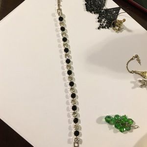 7 1/2" long bracelet- fashion jewelry