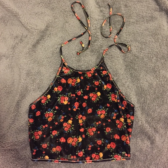 Halter top/ crop top