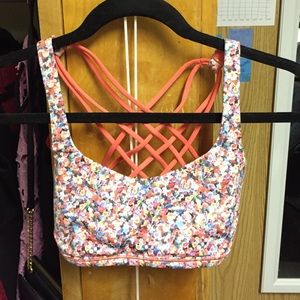 Lululemon Size 4 Sports Bra