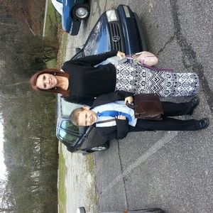 Meet your Posher, Kayla