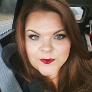 Meet your Posher, Liz