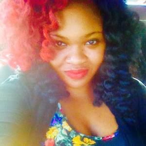 Meet your Posher, Latisha