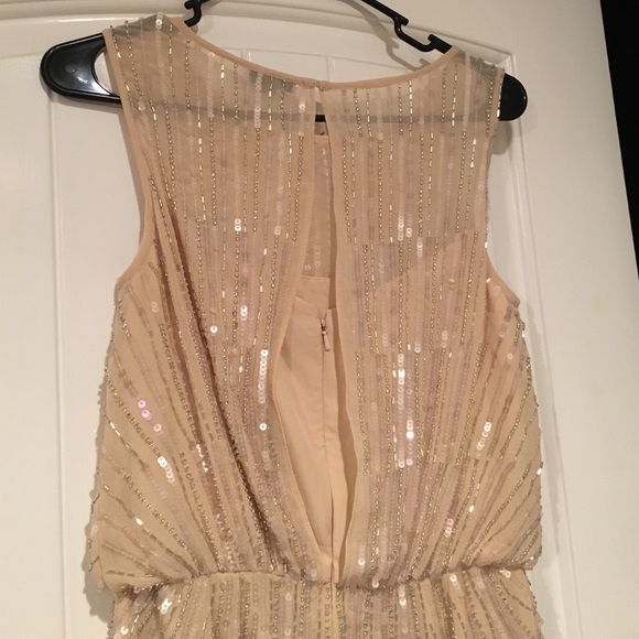 ❌SOLD❌BEAUTIFUL, glamorous party dress! - Picture 3 of 3