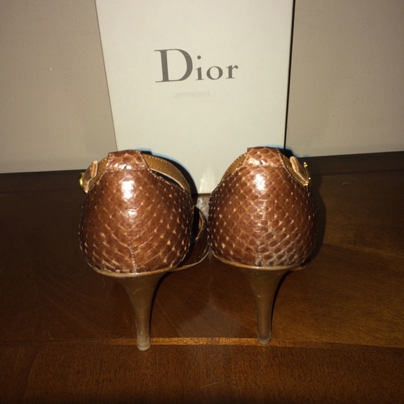 Christian Dior Pointed Toe Pumps - Picture 3 of 3