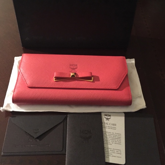 AUTHENTIC MCM Wallet