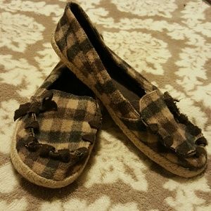 Buckle brand flats! Like new!